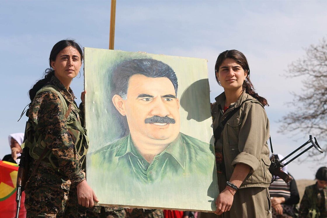 1200px-Yezidi_YBŞ_&_PKK_Guerilla_(21446138934)
